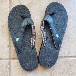 Sanuk flip flop, size 10, black